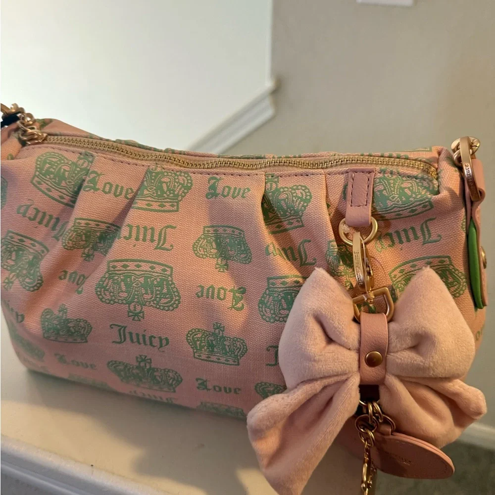 Juicy Couture Juicy Fan Club Shoulder Bag